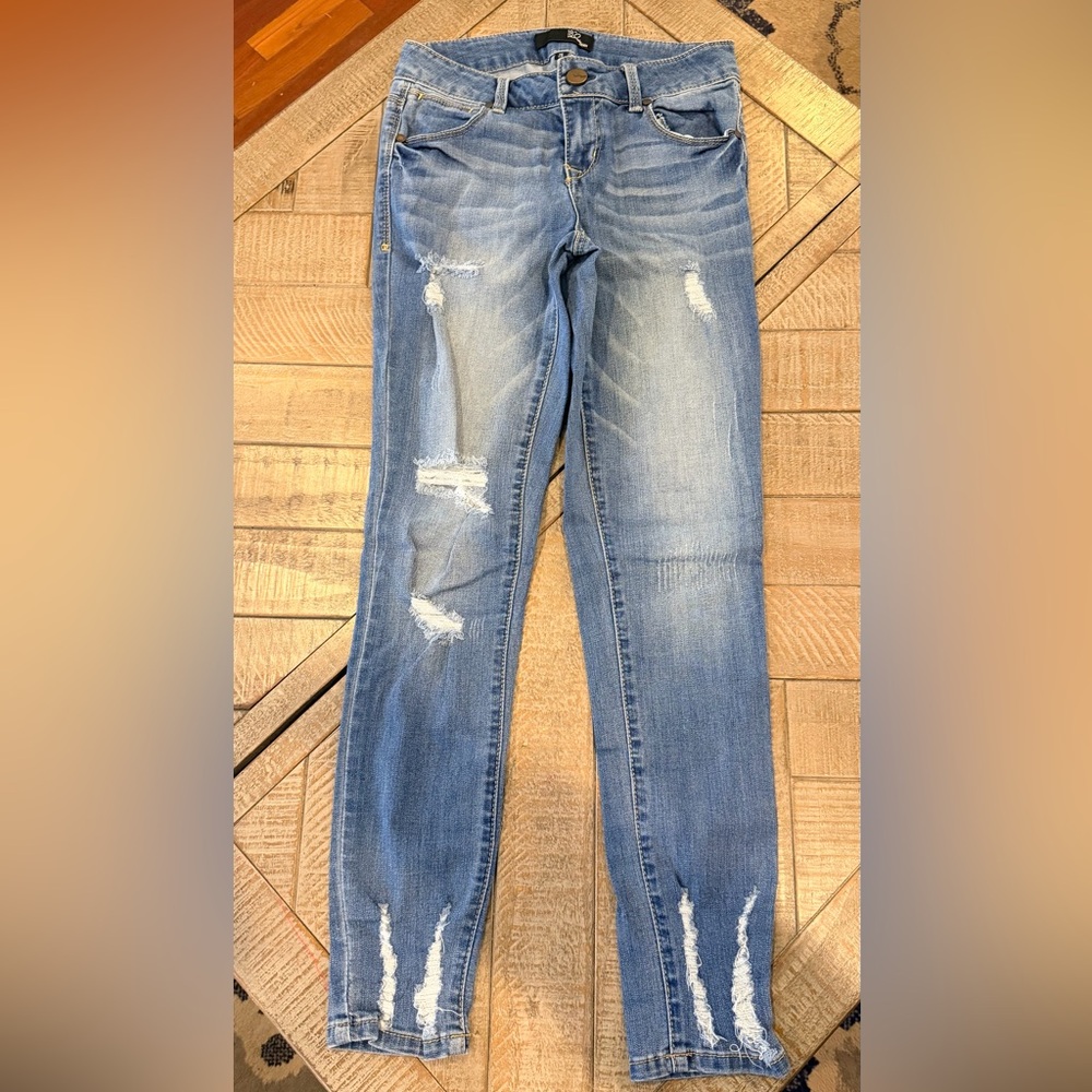 1822 Denim Light Blue Distressed Skinny Jeans